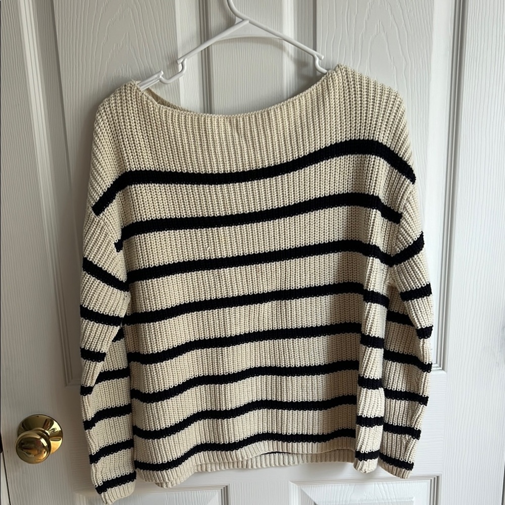 H&M Women's Cream and Black Striped Sweater